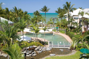 Отель Coral Sands Beachfront Resort  Тринити Бич